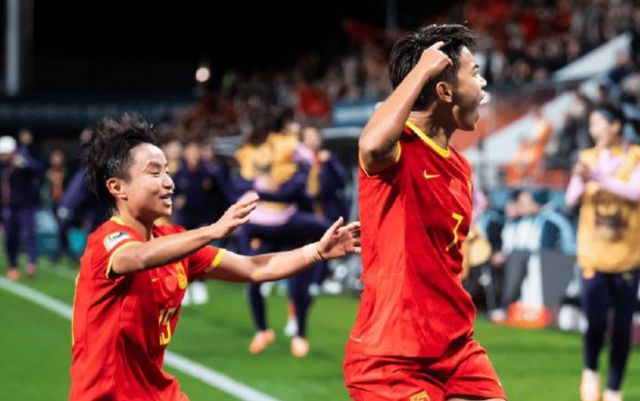 世界足球赛冠军奖杯叫什么_足球世界杯冠军奖金是多少_世界杯足球冠军奖金是多少